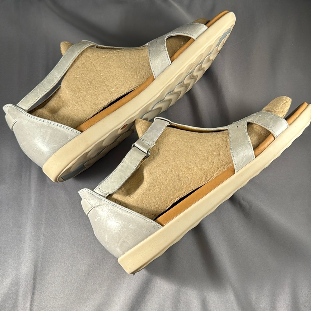 Unstructured by Clarks gray leather beaded ankle sandals - Picture 5 of 8